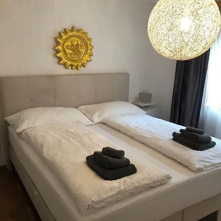 Beautiful Amara Apt. 2 Person. דירה