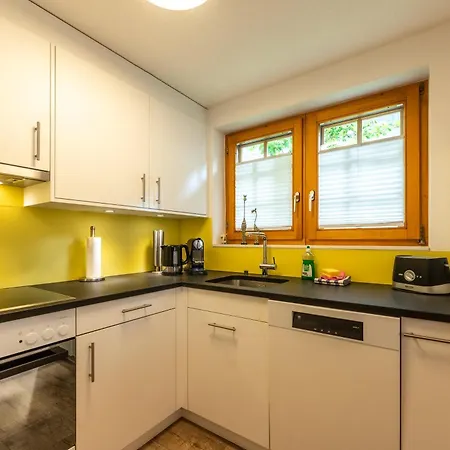 Beautiful Amara Apt. 2 Person. *